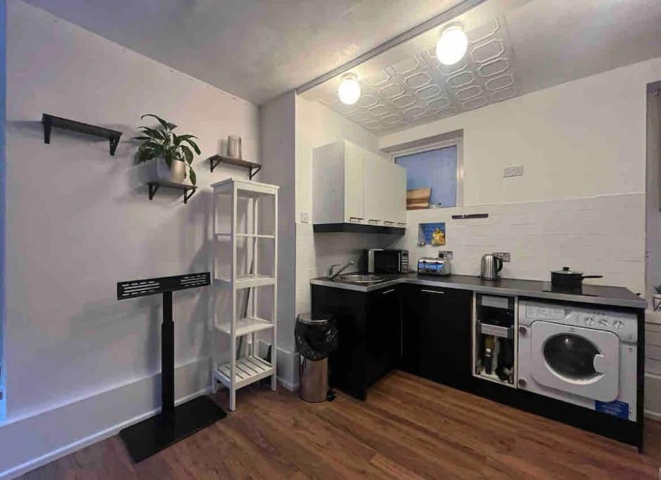 Modern Studio In Barbican Ec1 - Blue - F4 ลอนดอน ภายนอก รูปภาพ