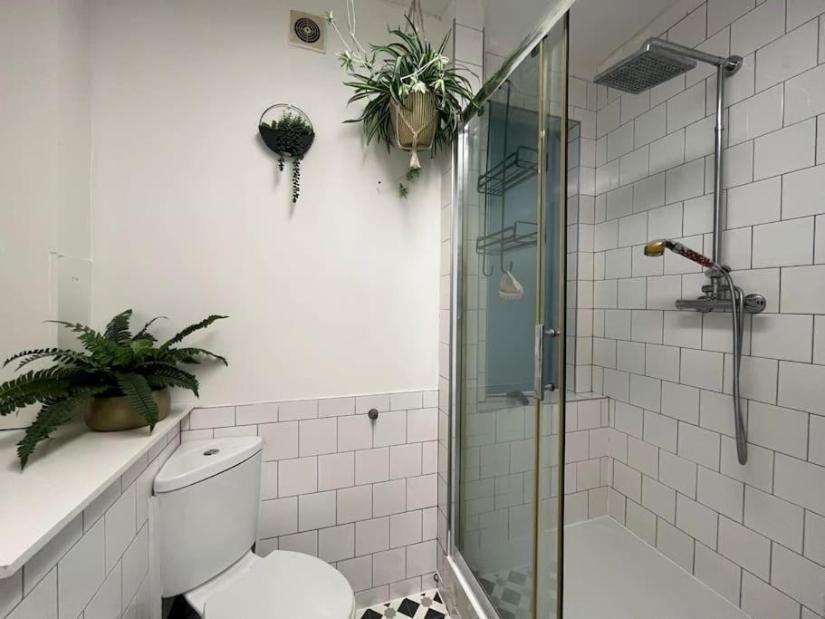 Modern Studio In Barbican Ec1 - Blue - F4 ลอนดอน ภายนอก รูปภาพ