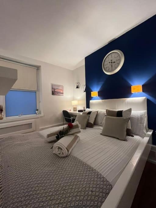 Modern Studio In Barbican Ec1 - Blue - F4 ลอนดอน ภายนอก รูปภาพ